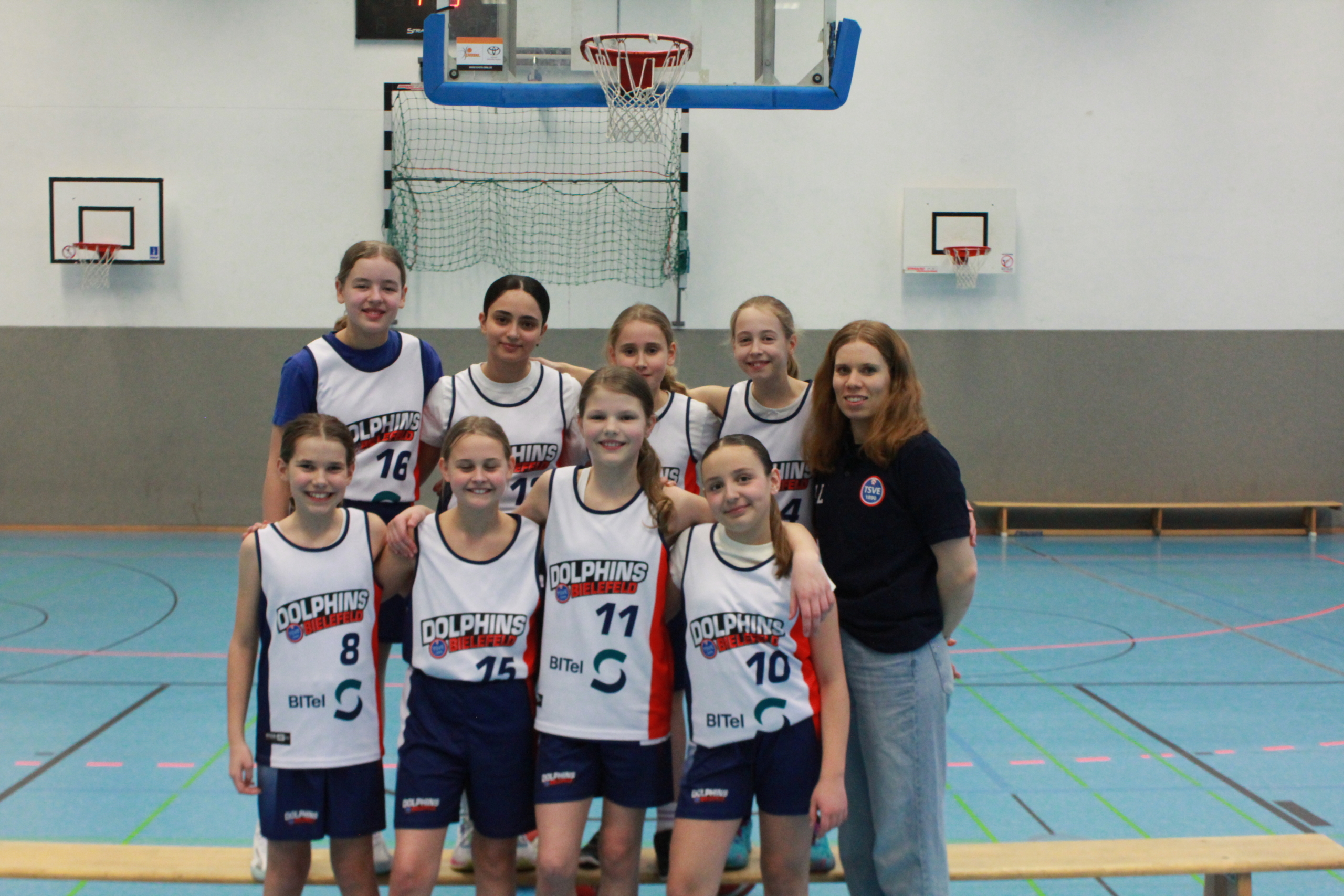 U12-W
